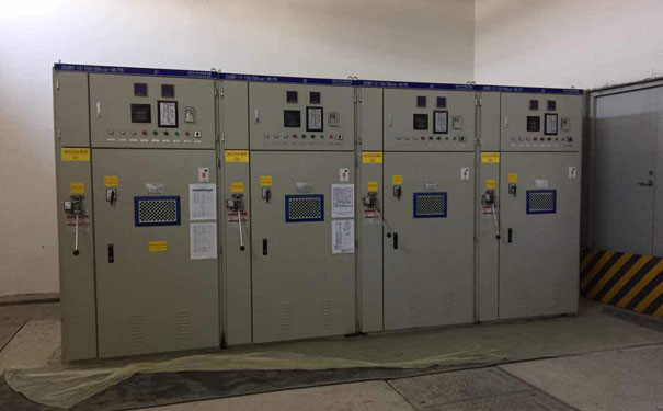 無(wú)功補(bǔ)償裝置 無(wú)功補(bǔ)償裝置